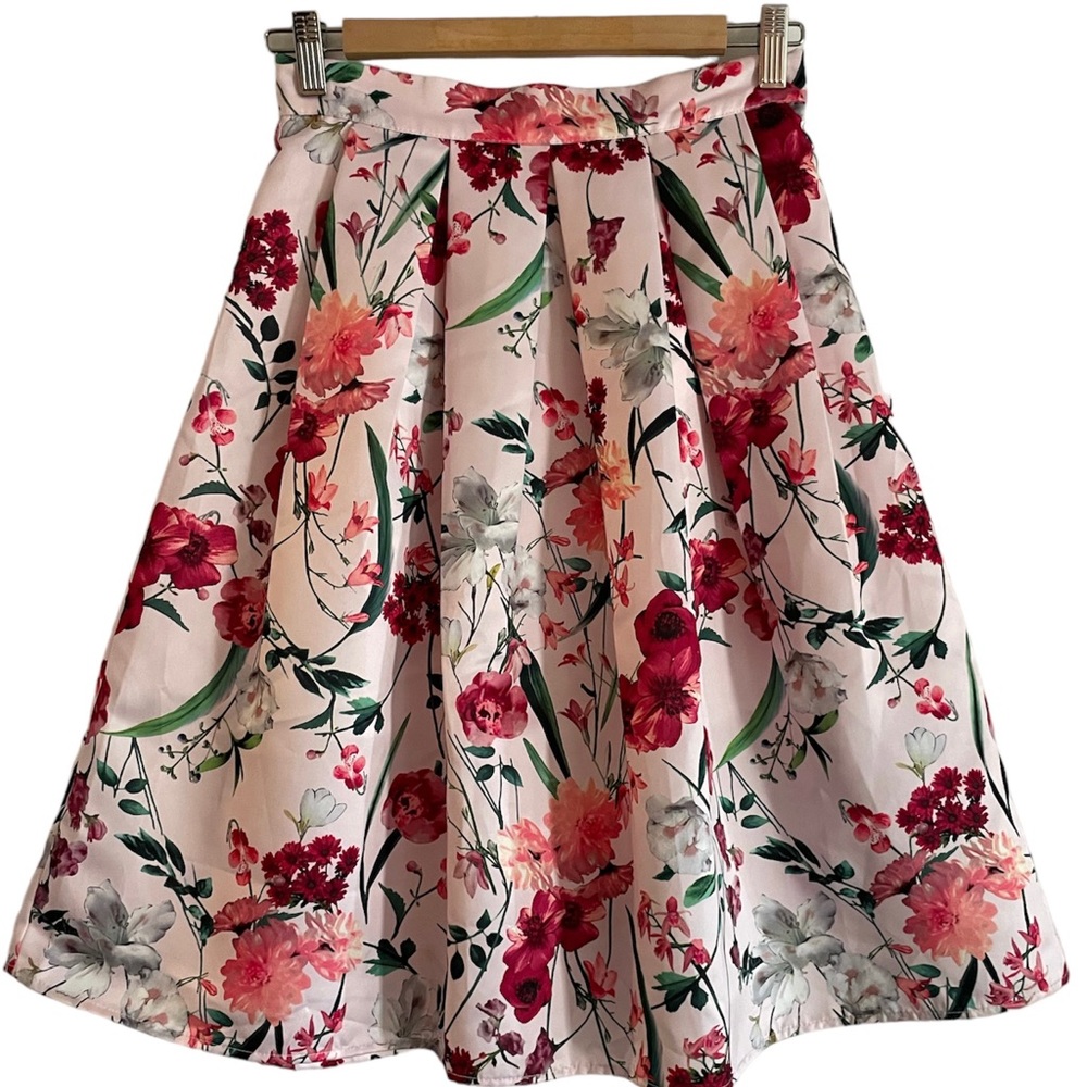 Forever 21 Pink Floral A-Line Skirt